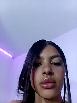 Snapshot of MeganHillss chatting on October 30, 5:31 am MeganHillss online show from October 30, 5:31 am