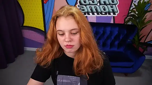 SnowWhiti online show from October 31, 2:29 pm