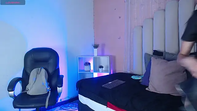 Snapshot of SweetRenata_ chatting on January 17, 11:26 am SweetRenata online show from January 17, 11:26 am