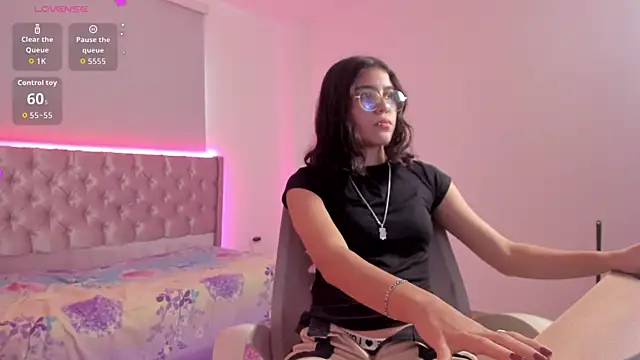 beiby glow online show from October 11, 12:58 pm