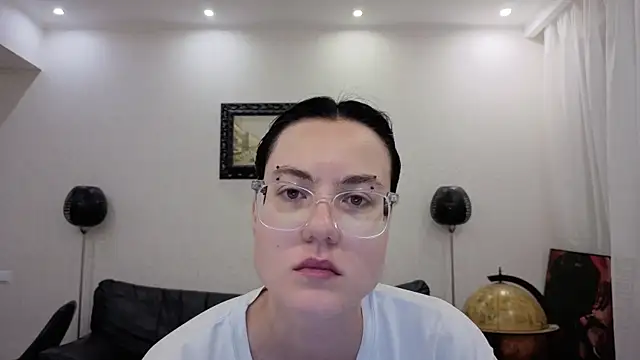 Marie Fitch online show from June 26, 1:21 am