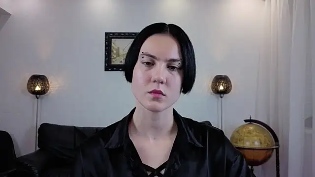 Marie Fitch online show from August 3, 1:15 am