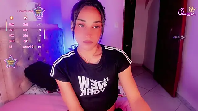 babysomeer online show from February 7, 7:17 pm