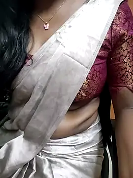 Tamilmallu-duskygirl03 online show from May 28, 6:16 pm