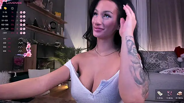 JessicaVerse online show from December 14, 5:40 pm