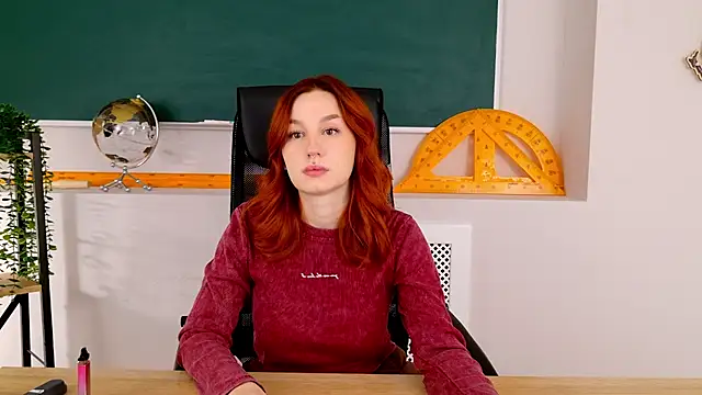 ClaireMathis online show from November 30, 2:54 pm