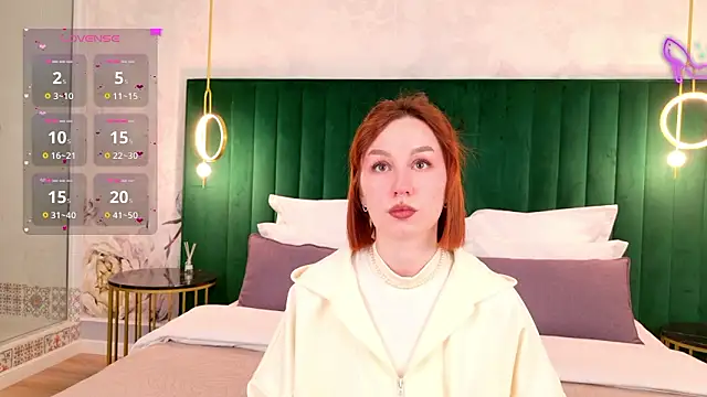 ClaireMathis online show from March 29, 2:39 pm