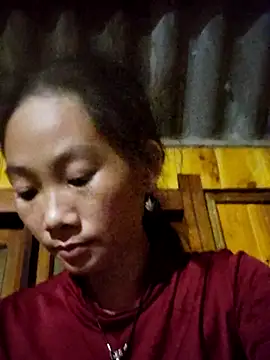 Snapshot of gio-thu chatting on October 16, 11:33 am gio-thu online show from October 16, 11:33 am