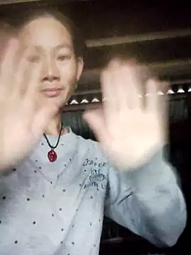 Snapshot of gio-thu chatting on October 18, 1:08 am gio-thu online show from October 18, 1:08 am
