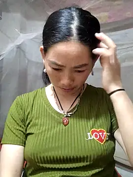 Snapshot of gio-thu chatting on April 19, 2:16 pm gio-thu online show from April 19, 2:16 pm