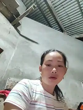 Snapshot of gio-thu chatting on July 22, 12:19 pm gio-thu online show from July 22, 12:19 pm