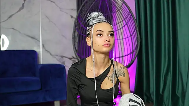 RachelRavee online show from October 27, 5:11 am