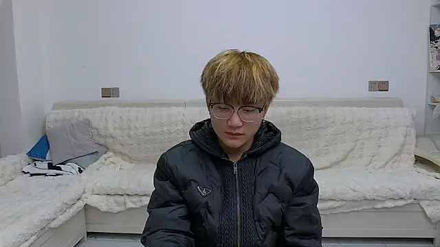 KK-cuteboy online show from February 19, 11:06 am