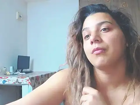 MadisonCharm online show from April 10, 8:13 pm