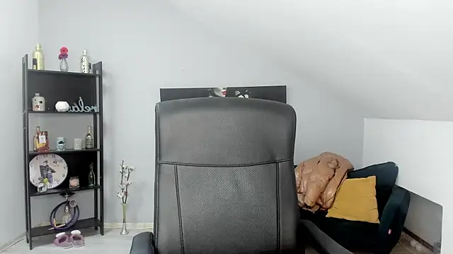 BettyJamess online show from November 11, 4:12 am