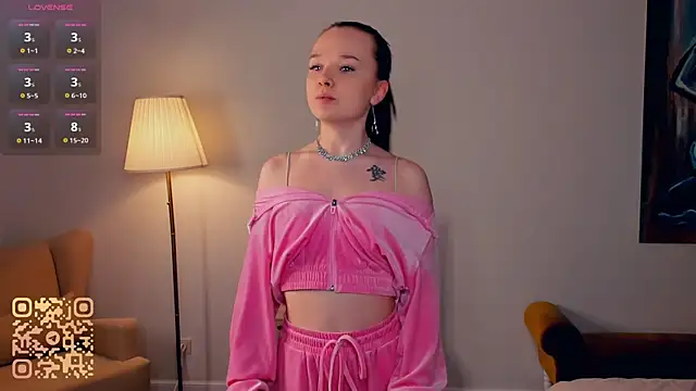 Snapshot of RonnieSchmertz chatting on February 19, 6:59 pm RonnieSchmertz online show from February 19, 6:59 pm