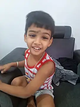 Snapshot of tanu-jaan chatting on July 27, 9:38 am tanu-jaan online show from July 27, 9:38 am
