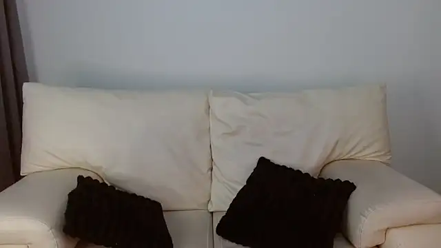 hot teo  online show from January 7, 5:04 pm