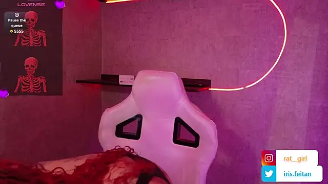 Snapshot of irisfeitan chatting on April 11, 10:19 am irisfeitan online show from April 11, 10:19 am