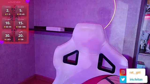 Snapshot of irisfeitan chatting on April 14, 10:10 am irisfeitan online show from April 14, 10:10 am