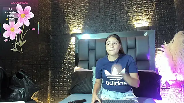 Maraa Rivera online show from December 19, 2:18 am