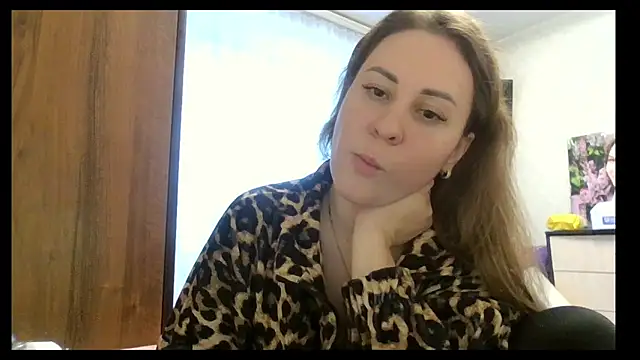 Snapshot of MeadowEyes chatting on January 6, 1:15 pm MeadowEyes online show from January 6, 1:15 pm