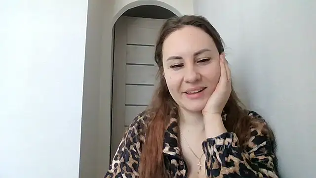 Snapshot of MeadowEyes chatting on February 12, 7:03 am MeadowEyes online show from February 12, 7:03 am