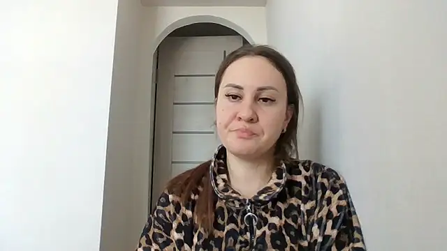 Snapshot of MeadowEyes chatting on February 18, 12:45 pm MeadowEyes online show from February 18, 12:45 pm