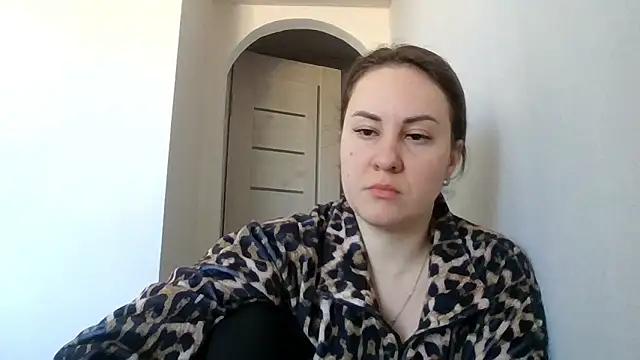 Snapshot of MeadowEyes chatting on March 9, 10:41 am MeadowEyes online show from March 9, 10:41 am