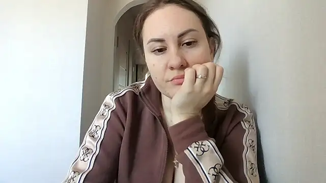 Snapshot of MeadowEyes chatting on March 13, 6:53 am MeadowEyes online show from March 13, 6:53 am