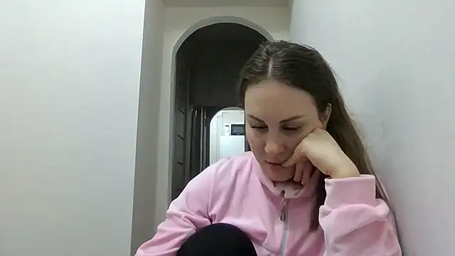 Snapshot of MeadowEyes chatting on March 19, 4:33 pm MeadowEyes online show from March 19, 4:33 pm