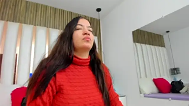 AmbarGills online show from January 10, 1:02 pm