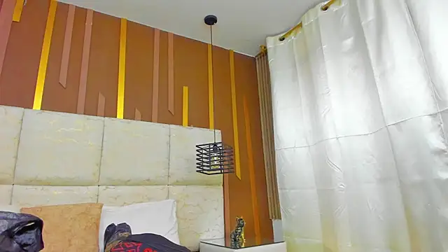 AmbarGills online show from April 13, 12:54 pm