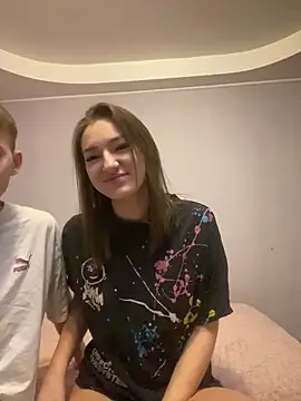 Snapshot of Dabi_002 chatting on February 3, 1:37 am Dabi 002 online show from February 3, 1:37 am