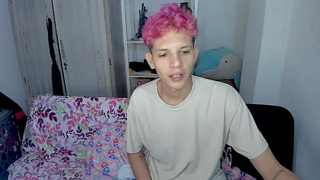 tylernova online show from December 21, 4:36 pm