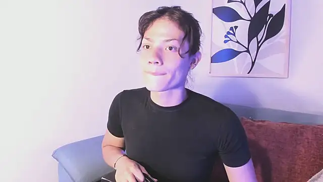 KassMonroe online show from April 5, 12:46 pm