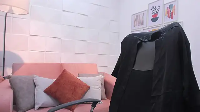 Snapshot of Sasha_Grace chatting on February 24, 1:09 pm Sasha Grace online show from February 24, 1:09 pm