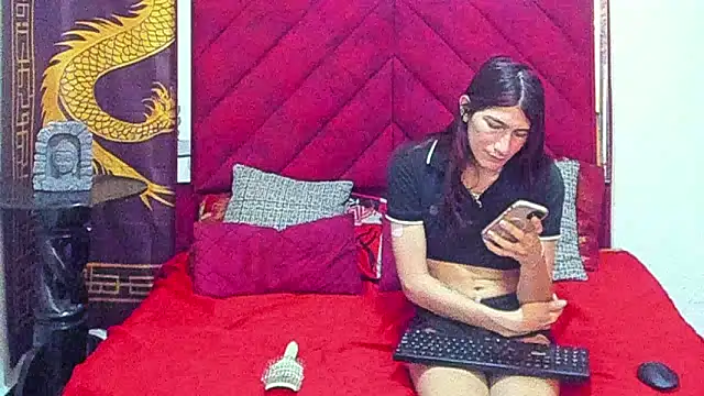 Pride couple online show from January 8, 11:18 pm