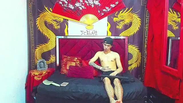 Pride couple online show from February 9, 11:20 pm