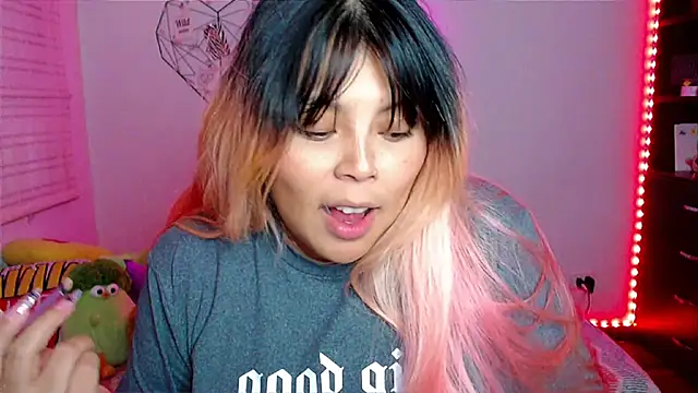 EllieMoonX online show from February 3, 11:10 pm