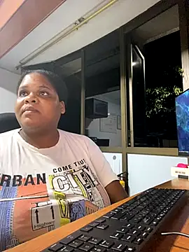 gabrielabrunette69 online show from November 23, 12:10 am