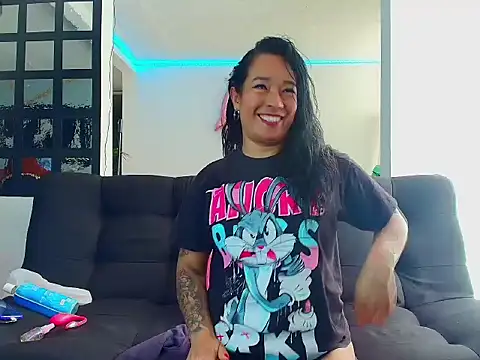 Kylee79 online show from April 12, 8:36 pm