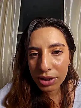 Snapshot of Meganthomson chatting on January 16, 2:59 am Meganthomson online show from January 16, 2:59 am