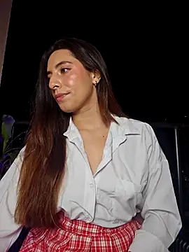 Snapshot of Meganthomson chatting on February 1, 2:10 am Meganthomson online show from February 1, 2:10 am