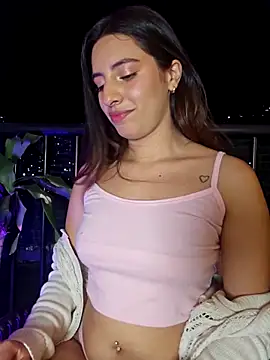 Snapshot of Meganthomson chatting on February 8, 2:15 am Meganthomson online show from February 8, 2:15 am