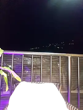 Snapshot of Meganthomson chatting on February 10, 2:48 am Meganthomson online show from February 10, 2:48 am