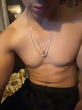 Snapshot of Gmktulon chatting on October 31, 4:13 am Gmktulon online show from October 31, 4:13 am