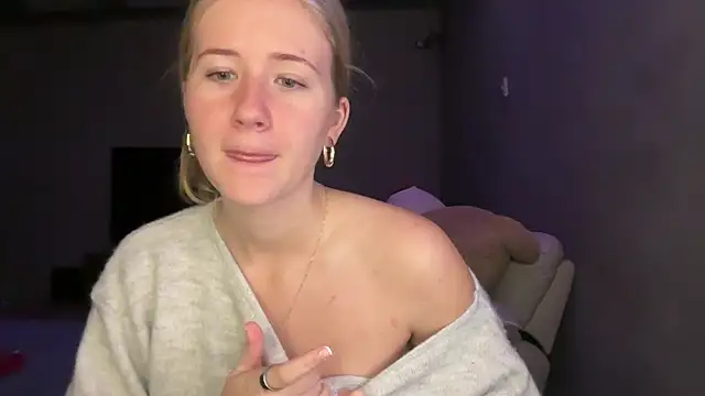itssosierra online show from August 4, 12:36 am