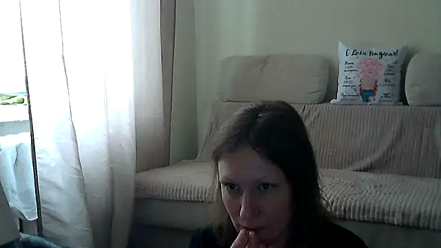 Snapshot of Tavriona chatting on February 17, 6:21 am Tavriona online show from February 17, 6:21 am
