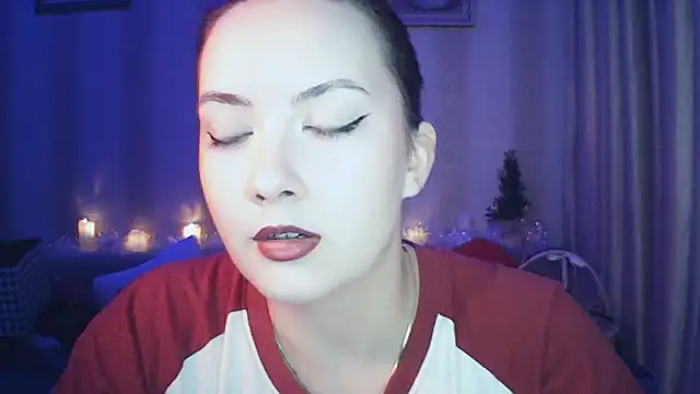 MoodieMira online show from January 15, 7:50 pm